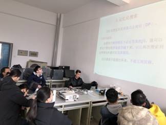 E:\公司工作\新工科实验班\新工科实验班\2019\2017级导师组授课\2017级导师组第一次授课照片\17级新工科导师授课计划与照片_ACM组\2019.3.10授课\8.jpg